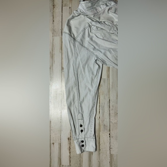 Buckle BKE Shirt Mens XXL White Black Stripe Long Sleeve Athletic Fit - Picture 8 of 13